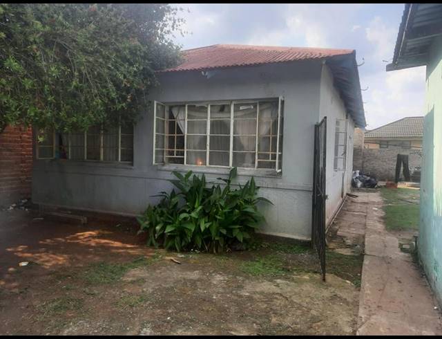 15 BEDROOM HOUSE FOR SALE IN VEREENIGING